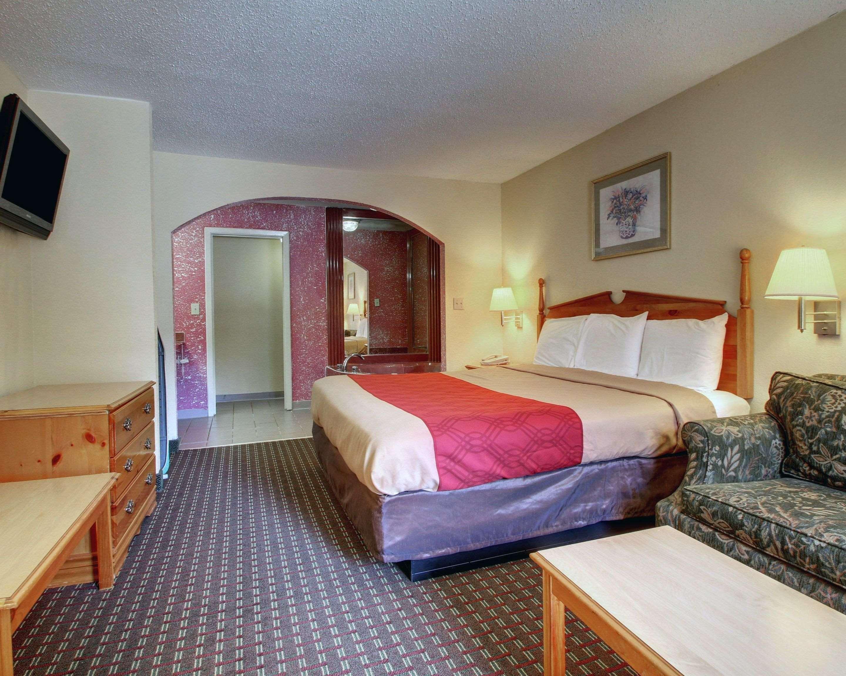 Econo Lodge Clinton Zewnętrze zdjęcie