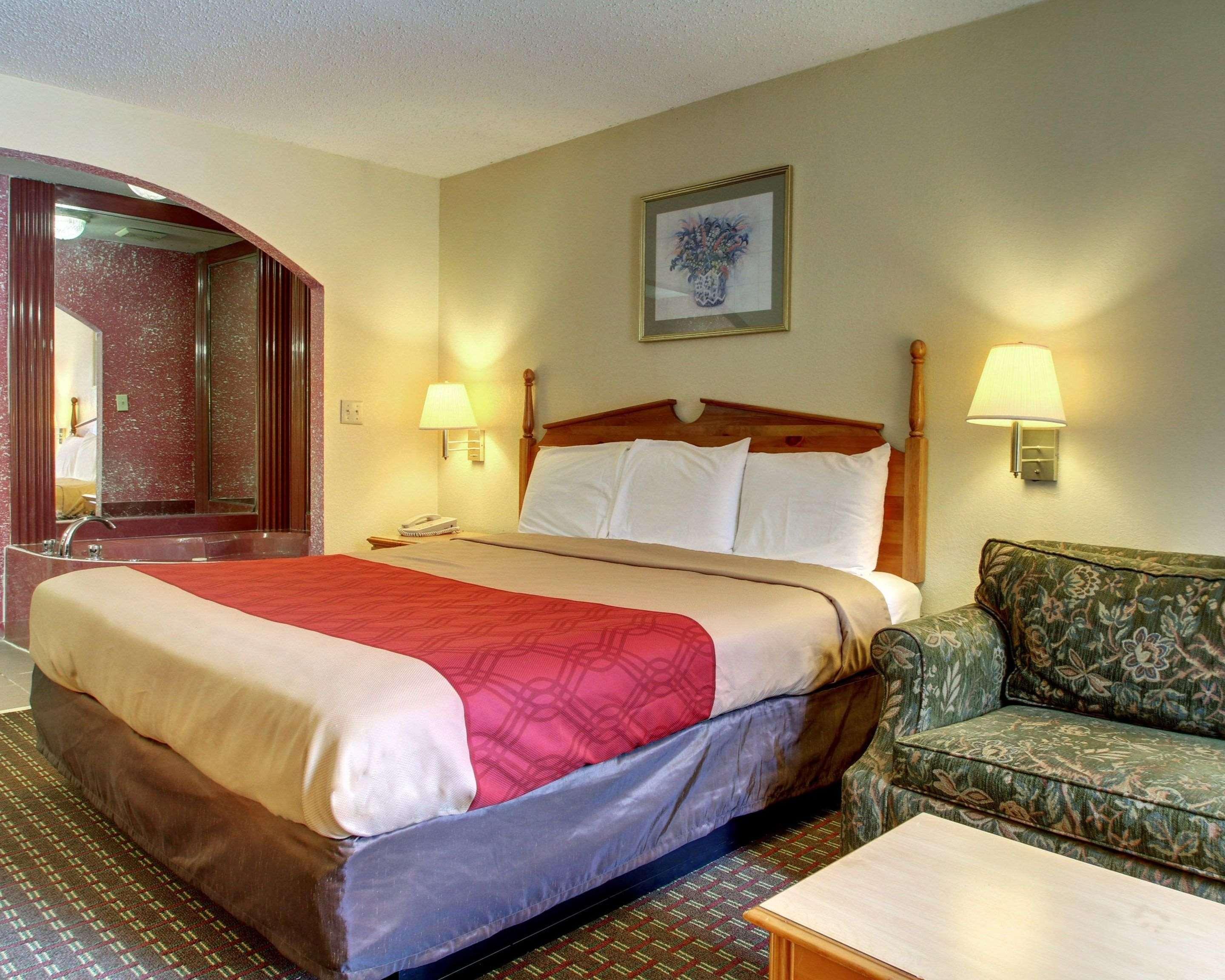 Econo Lodge Clinton Zewnętrze zdjęcie